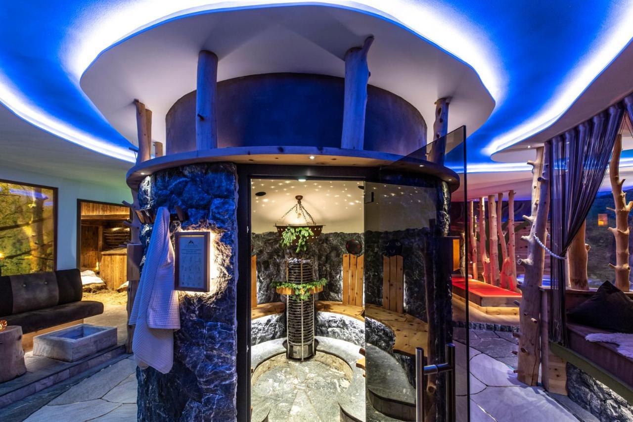 ABINEA Dolomiti Romantic SPA Hotel Castelrotto Esterno foto