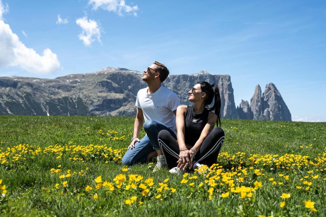 ABINEA Dolomiti Romantic SPA Hotel Castelrotto Esterno foto