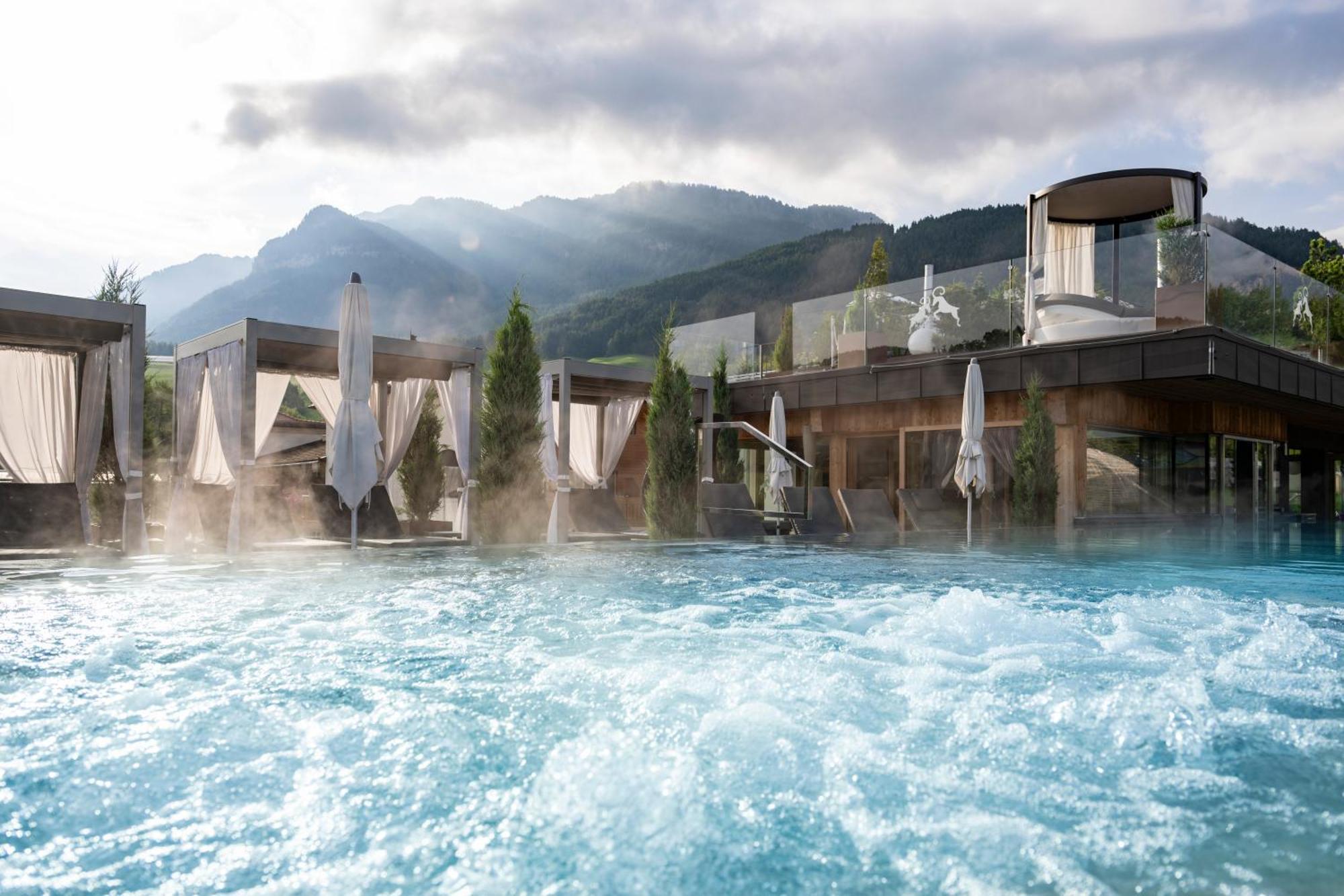 ABINEA Dolomiti Romantic SPA Hotel Castelrotto Esterno foto
