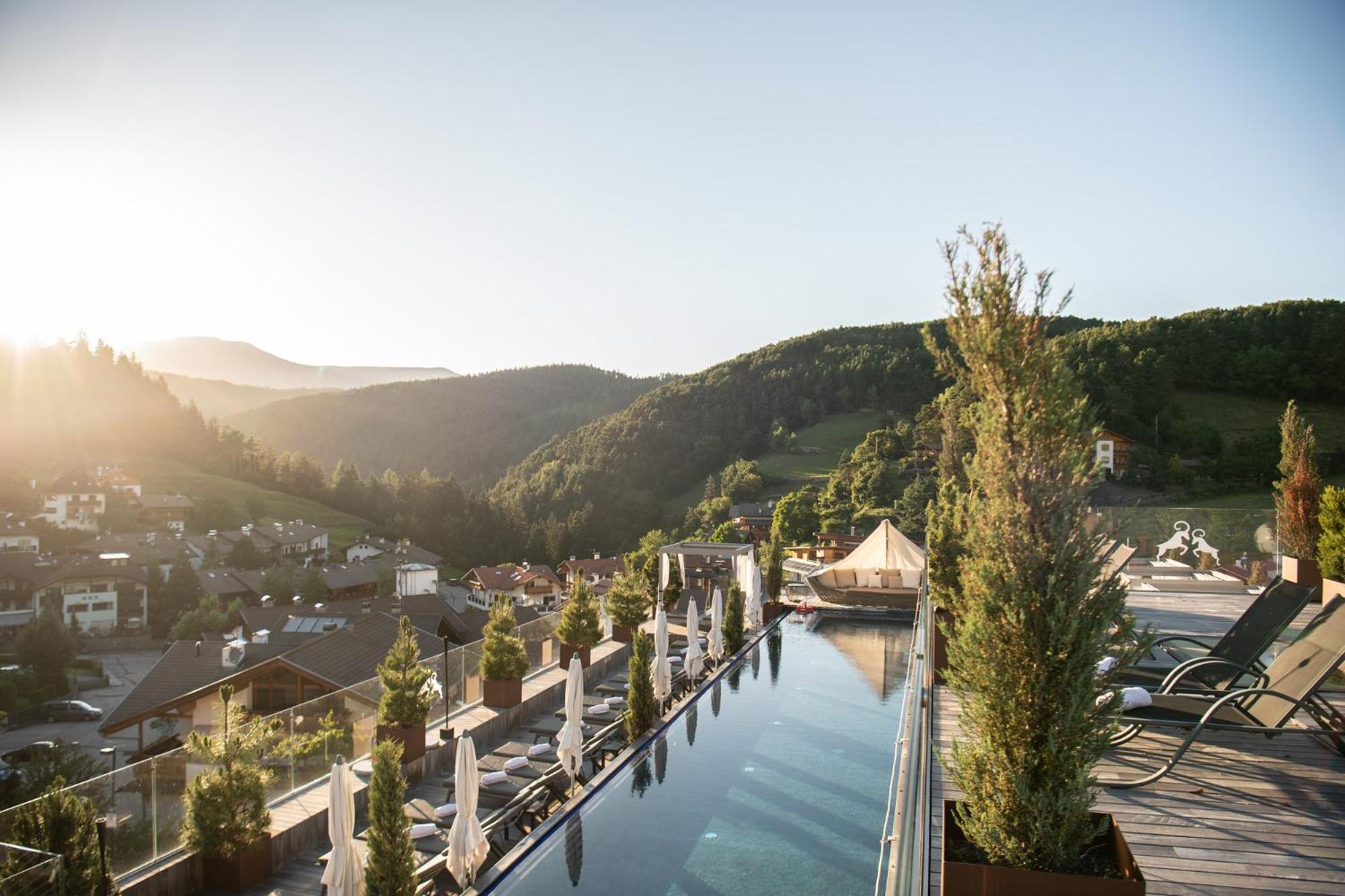 ABINEA Dolomiti Romantic SPA Hotel Castelrotto Esterno foto